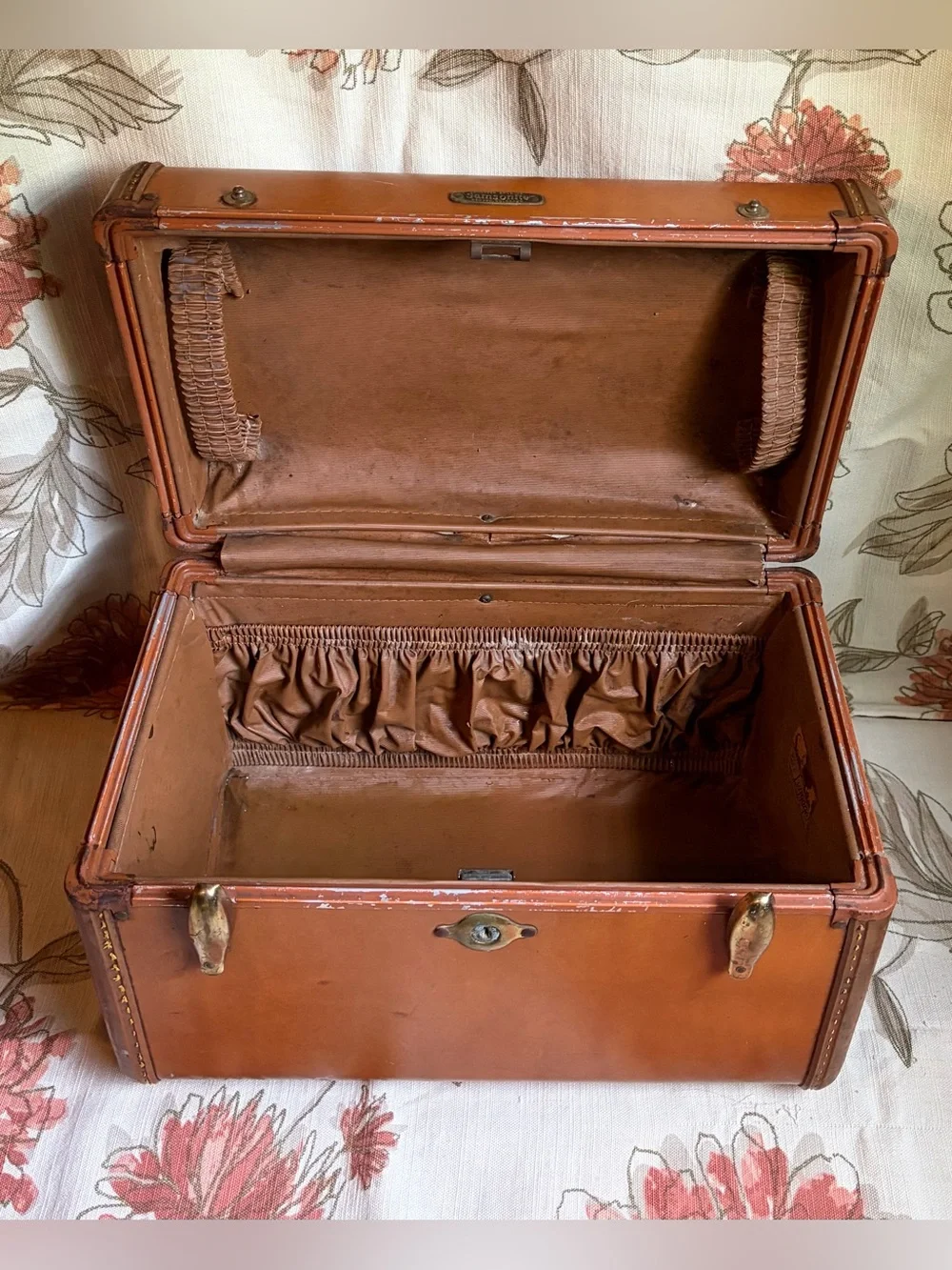 Samsonite Cognac Brown Leather Travel Case